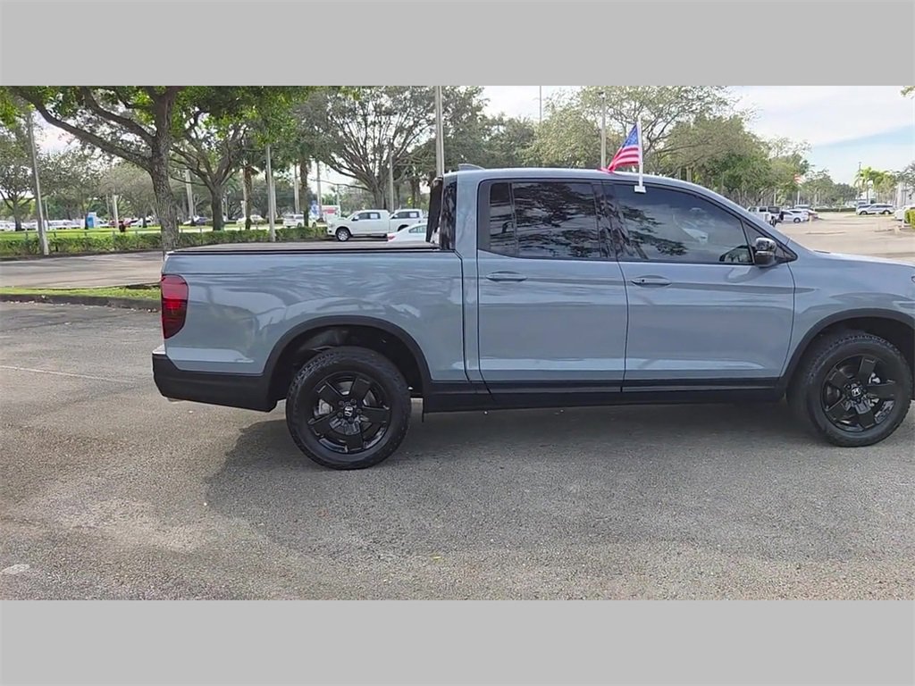 Used 2025 Honda Ridgeline Black Edition image 39
