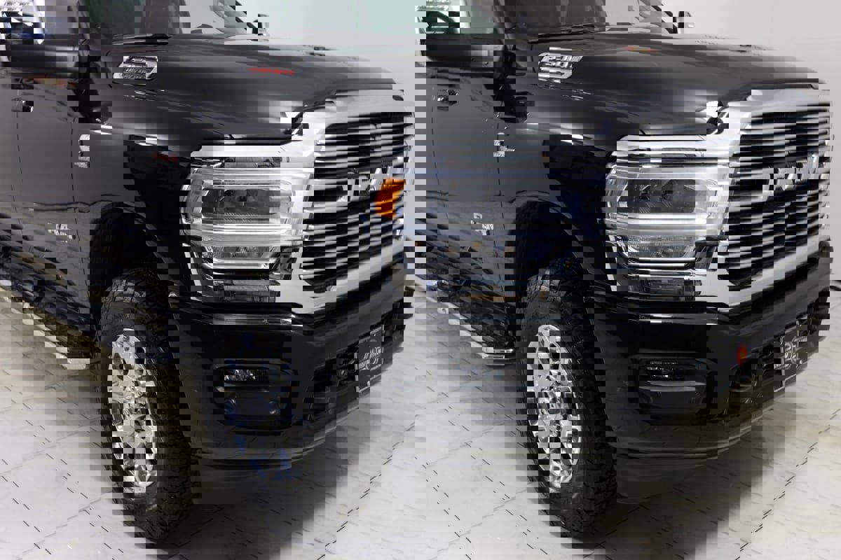 Used 2023 RAM 3500 Laramie image 37