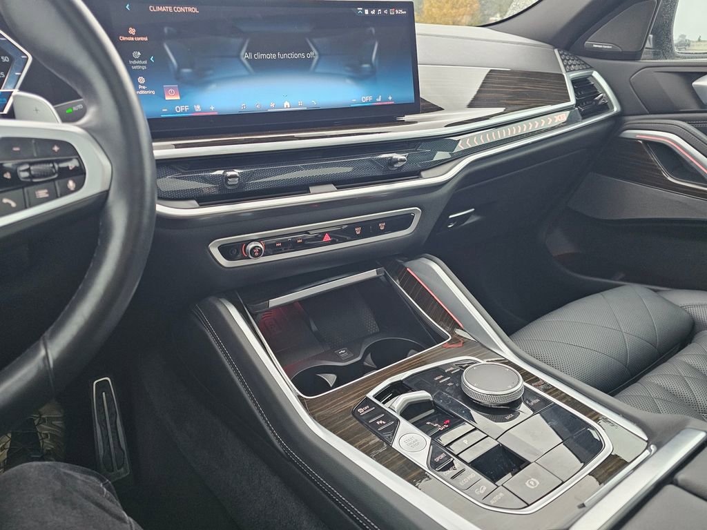 Used 2024 BMW X6 xDrive40i image 31