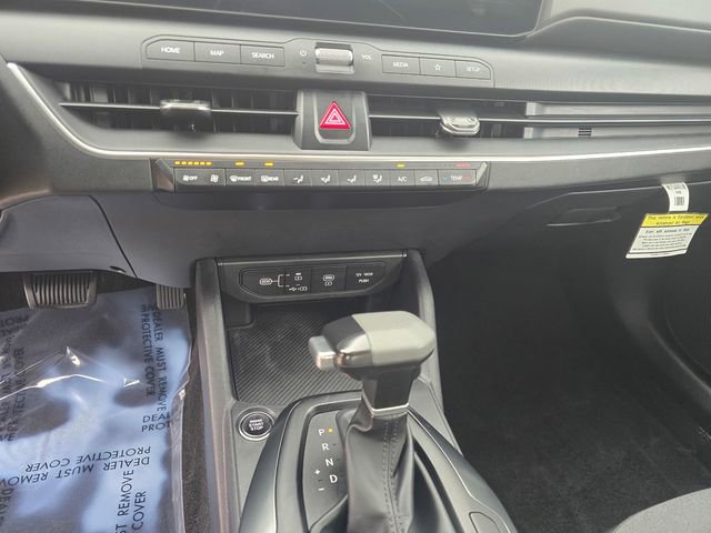 Used 2025 Kia K4 LXS FWD image 32