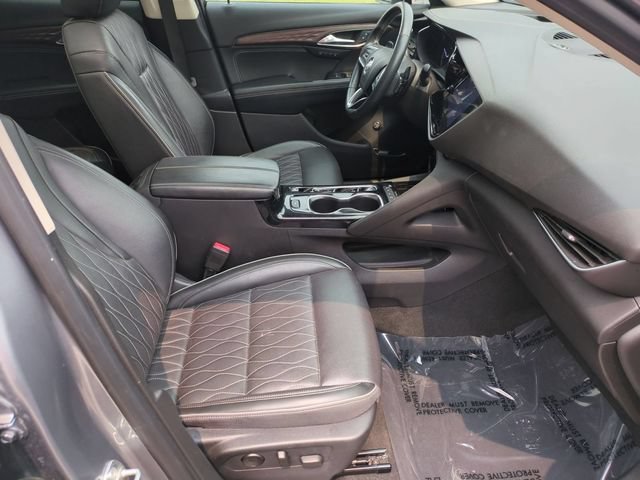 Certified 2021 Buick Envision Avenir w/ Technology Package II AWD/4WD image 29