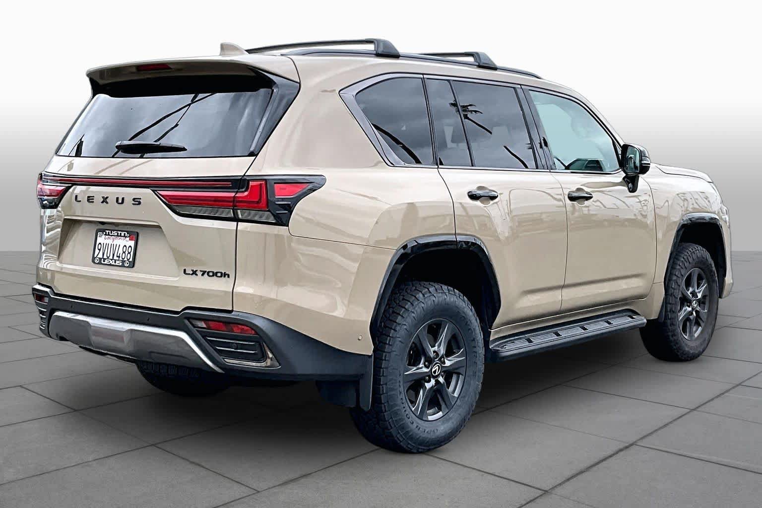 Used 2025 Lexus LX 700h Overtrail AWD/4WD image 13