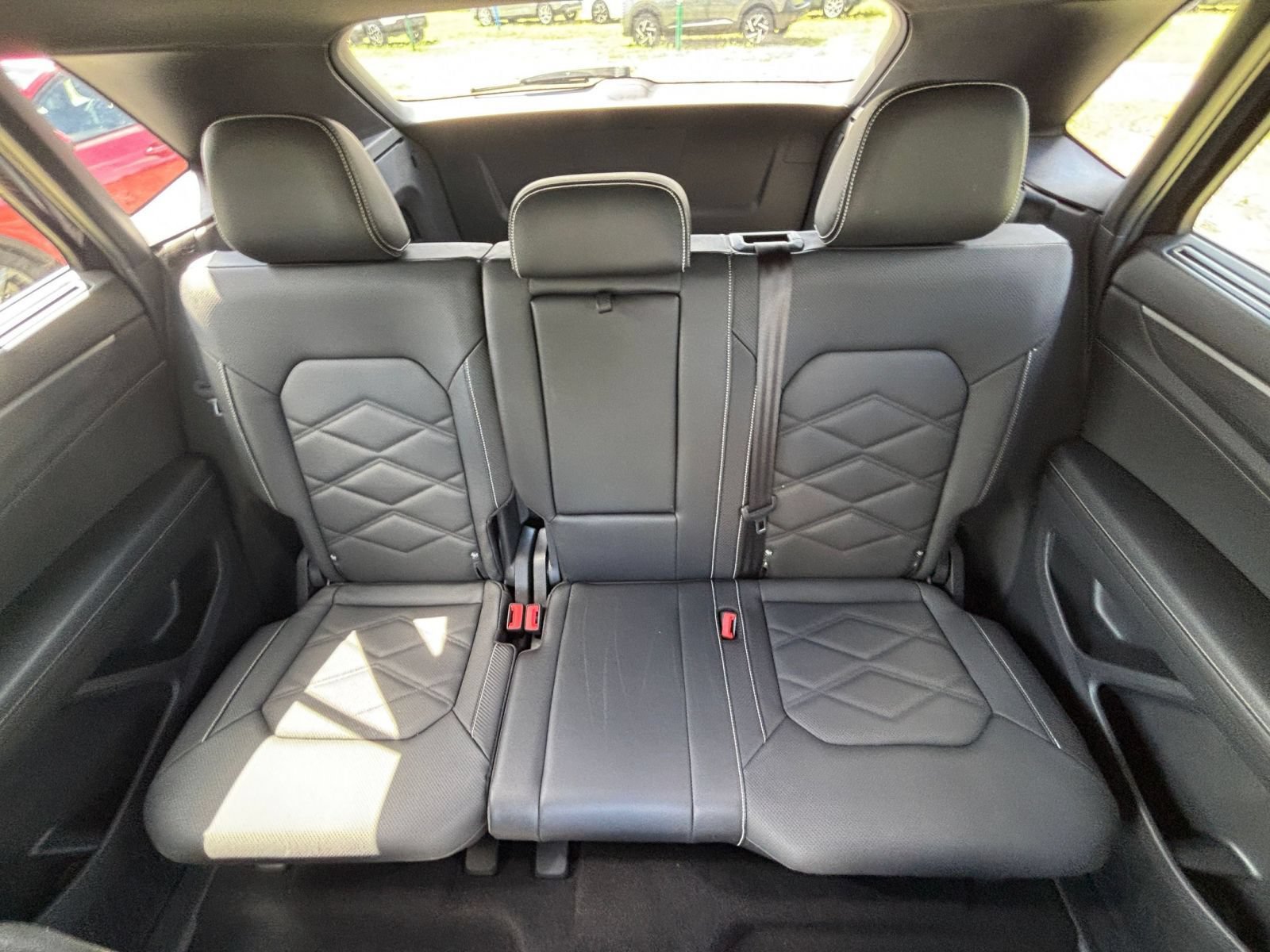 Used 2026 Volkswagen Atlas Cross Sport SE FWD image 40
