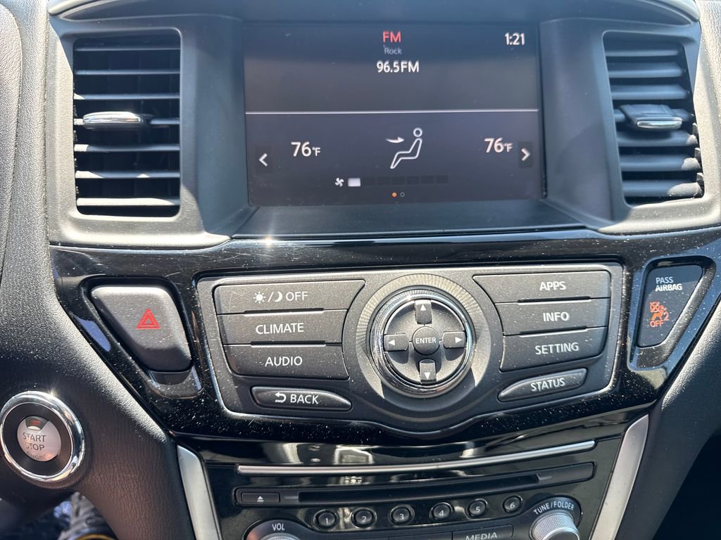 Used 2017 Nissan Pathfinder SV FWD image 28