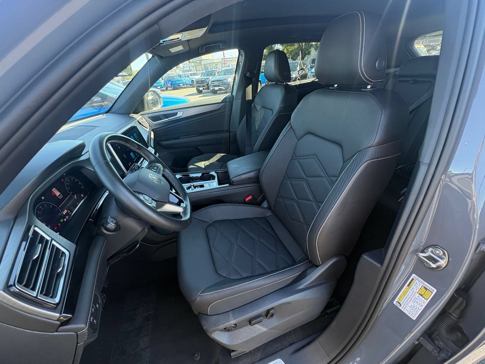 Used 2026 Volkswagen Atlas Cross Sport SE AWD/4WD image 40