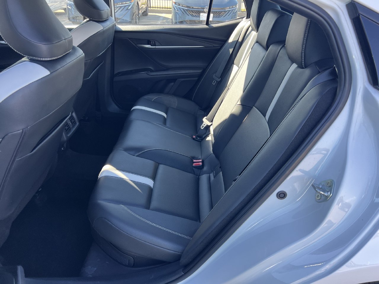 Used 2026 Toyota Camry SE FWD image 9