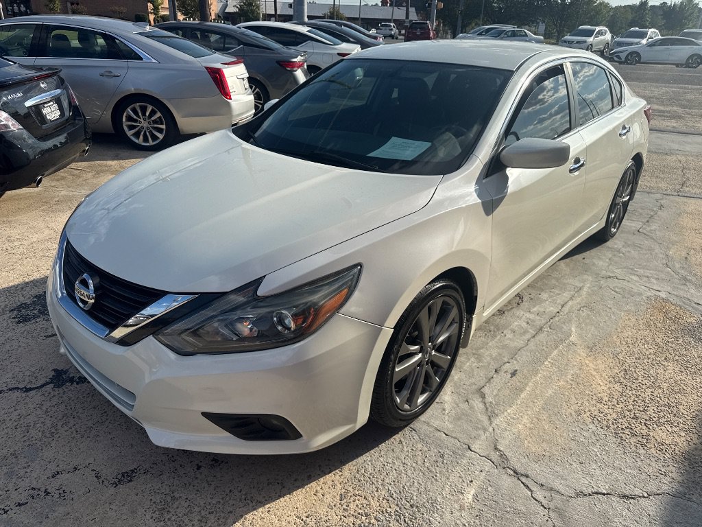 Used 2018 Nissan Altima 2.5 SR w/ SR Special Edition