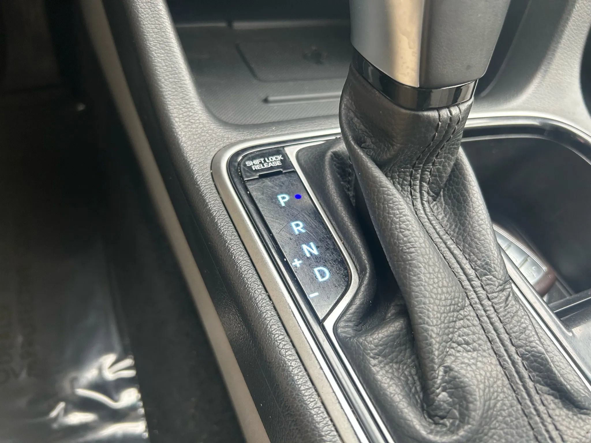 Used 2018 Hyundai Sonata SEL w/ Tech Package 04 image 14