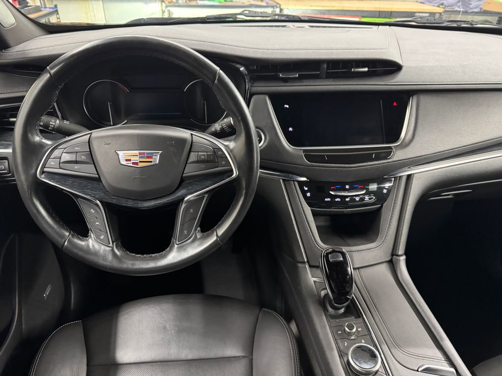 Used 2023 Cadillac XT5 Premium Luxury image 18
