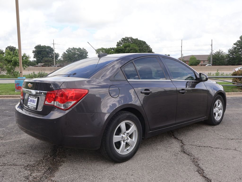 Used 2016 Chevrolet Cruze LT FWD image 8
