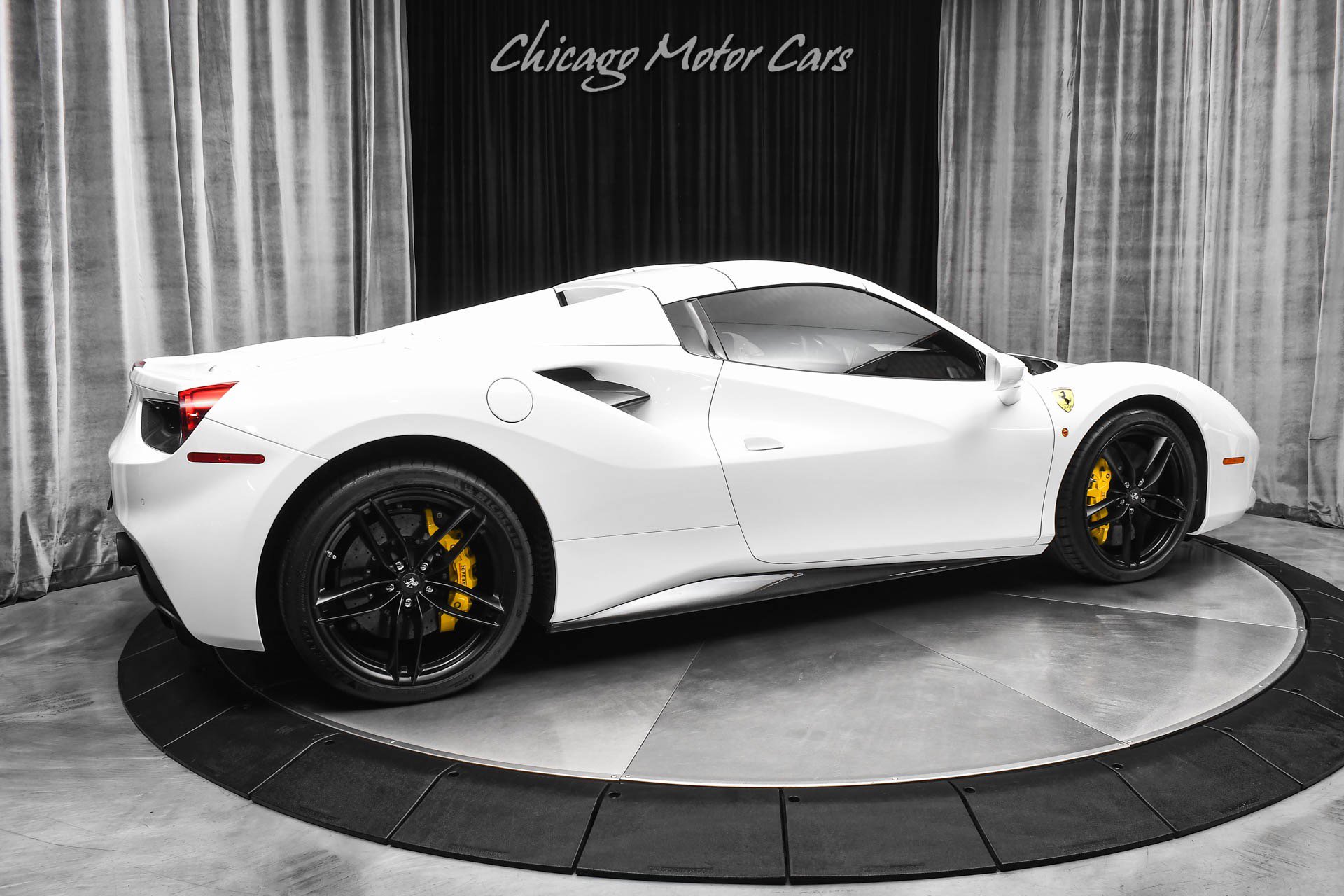 Used 2017 Ferrari 488 Spider image 45