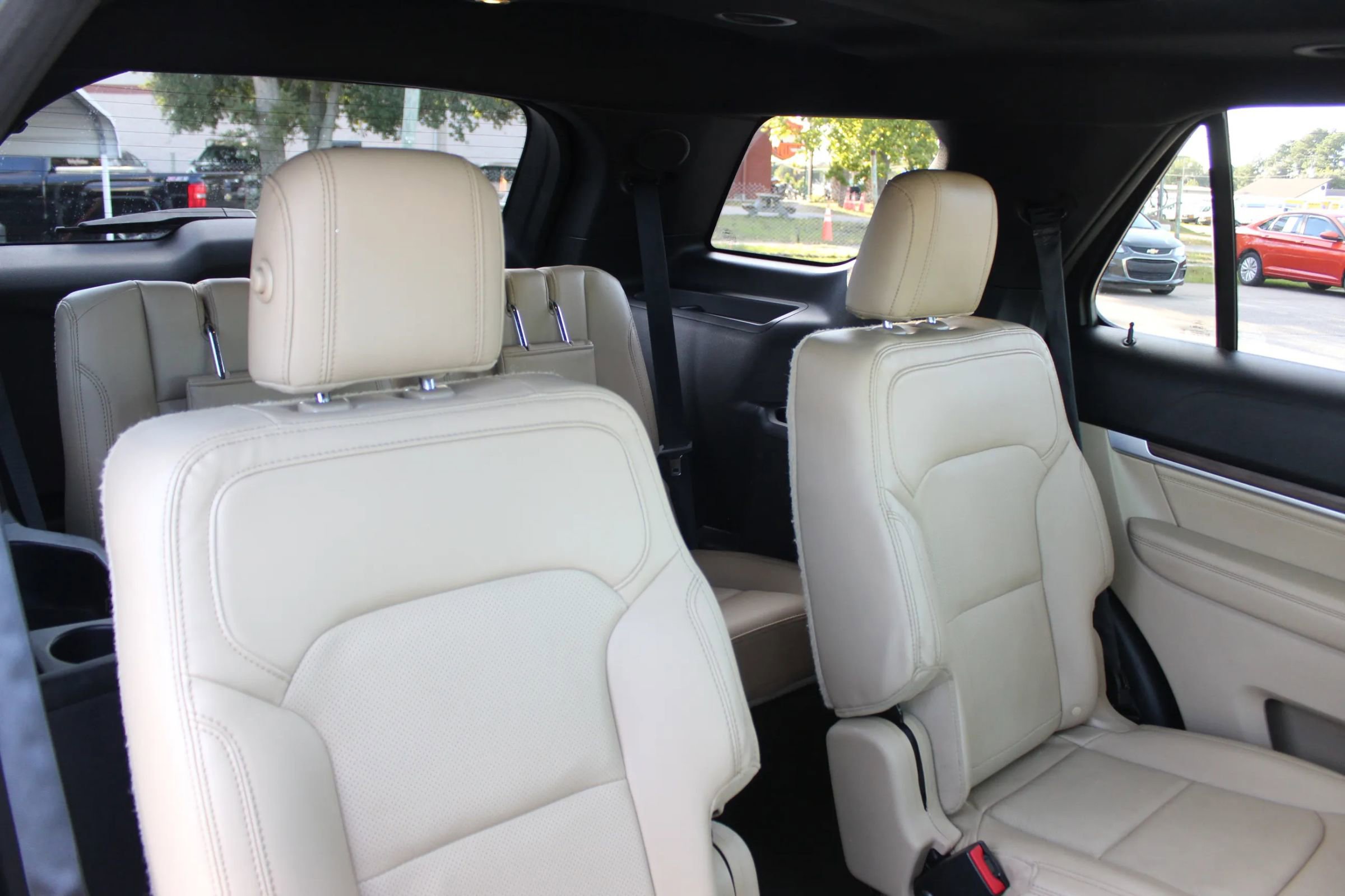 Used 2017 Ford Explorer Limited w/ Equipment Group 301A image 27