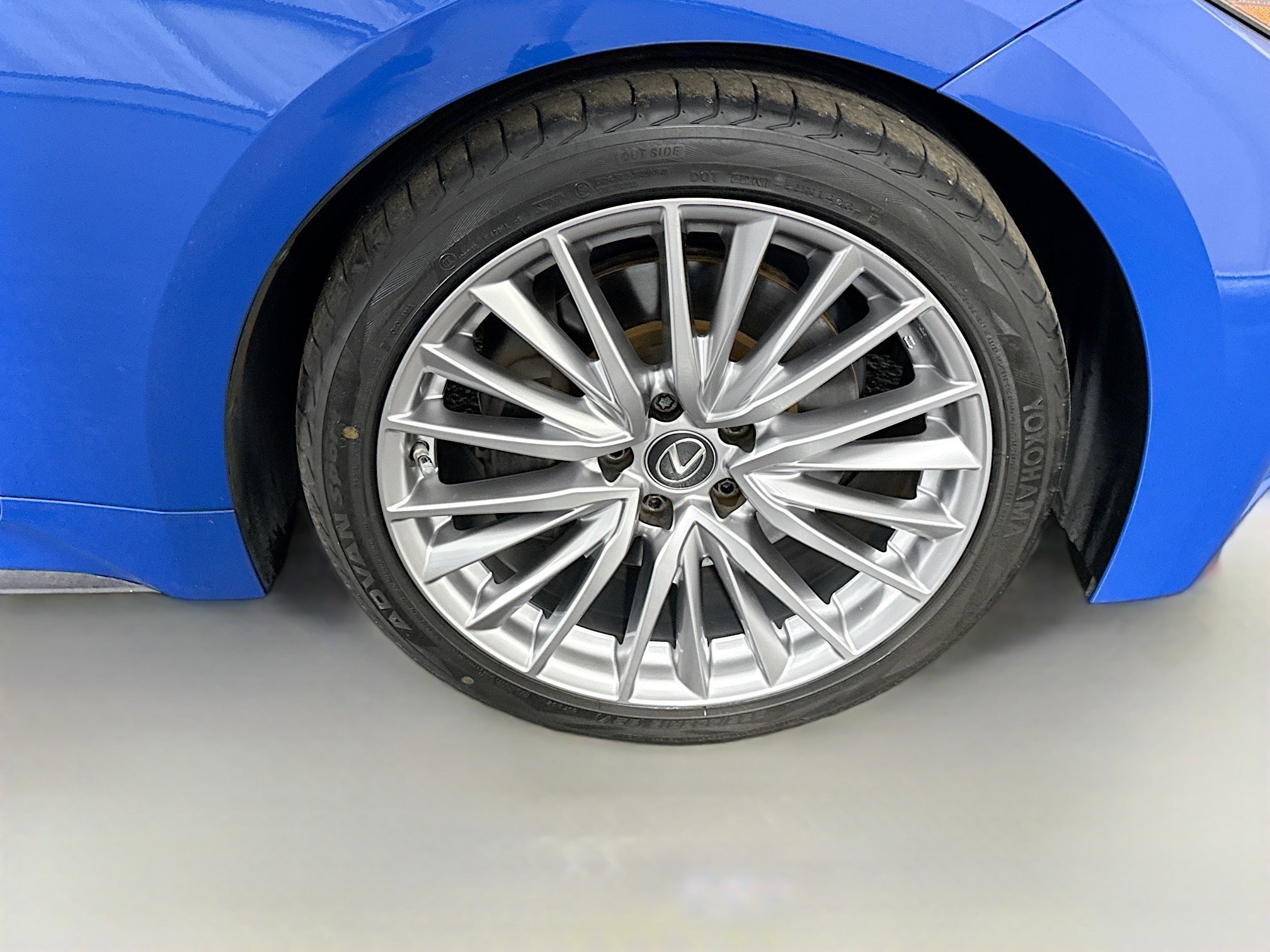 Used 2022 Lexus IS 300 w/ Premium Package image 32