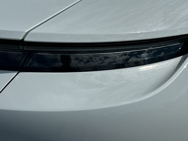 Used 2023 Porsche Taycan image 33