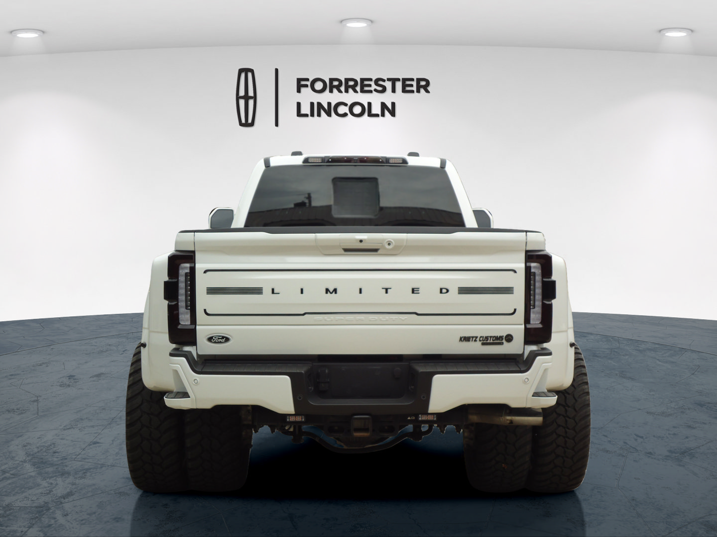 Used 2024 Ford F450 Limited w/ FX4 Off-Road Package AWD/4WD image 4