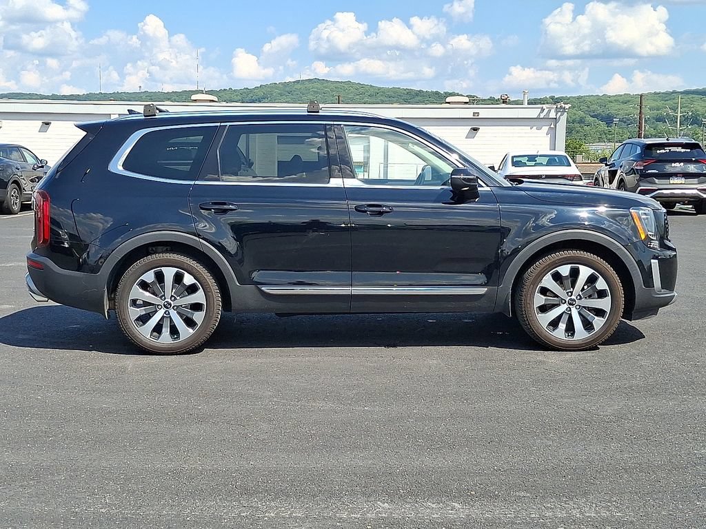 Used 2020 Kia Telluride EX w/ EX Premium Package AWD/4WD image 7
