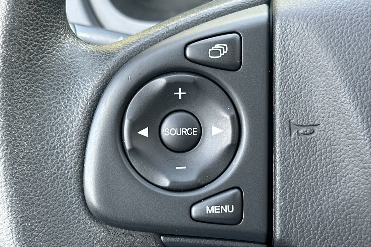 Used 2014 Honda CR-V LX image 29