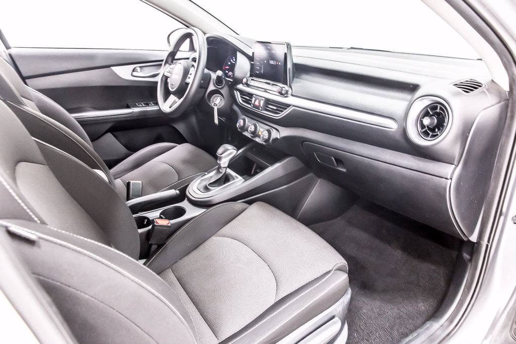 Used 2024 Kia Forte LXS FWD image 31