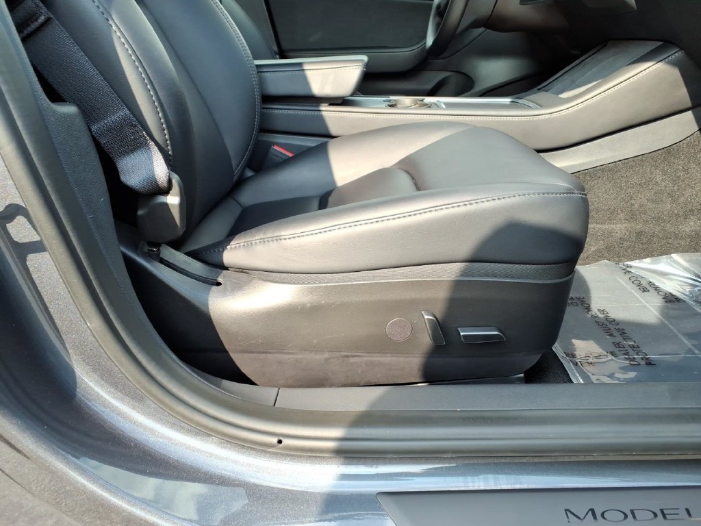 Used 2023 Tesla Model 3 Standard Range RWD image 13