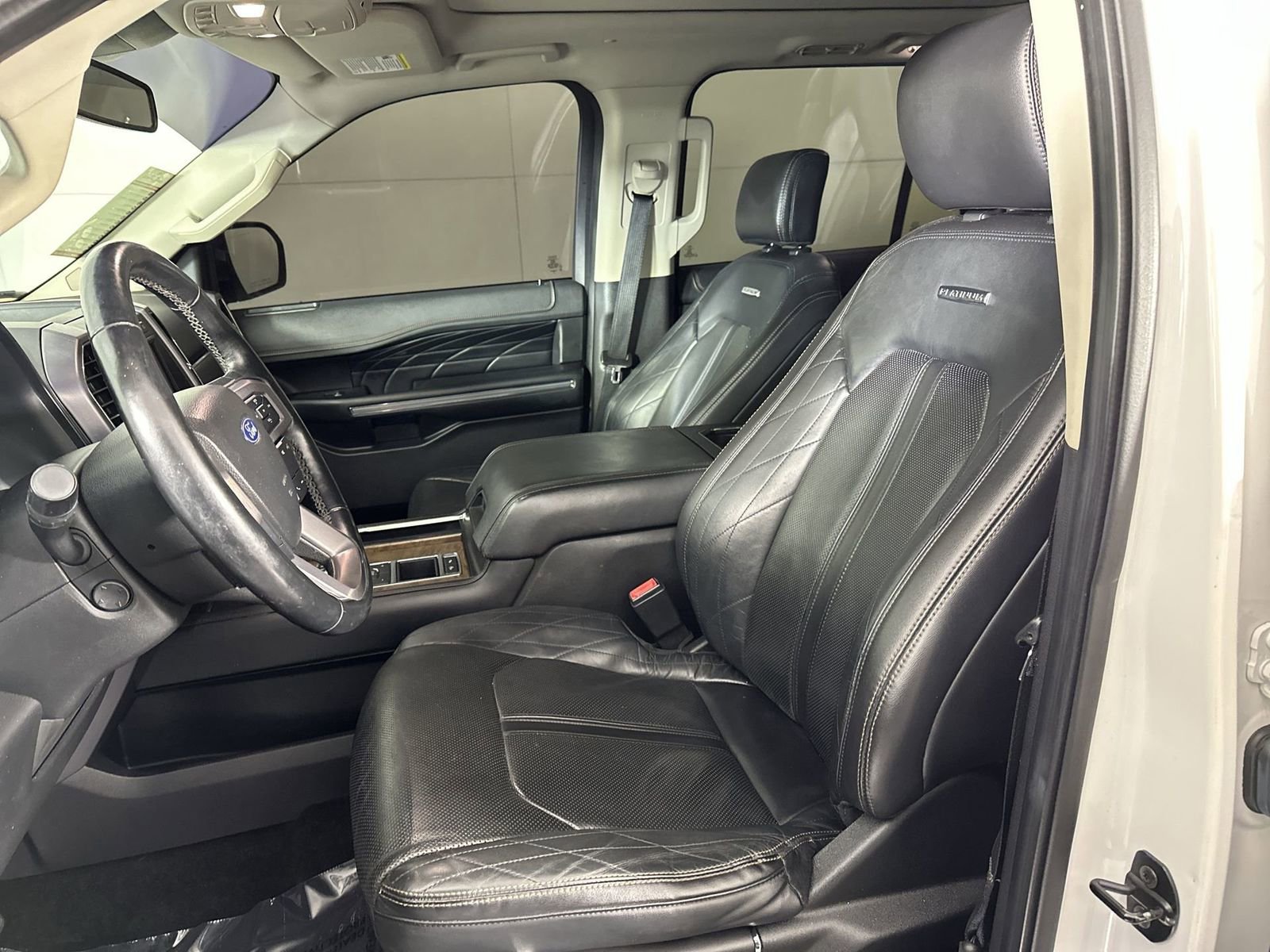 Used 2018 Ford Expedition Platinum image 11