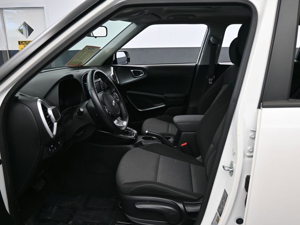 Used 2021 Kia Soul GT-Line image 12