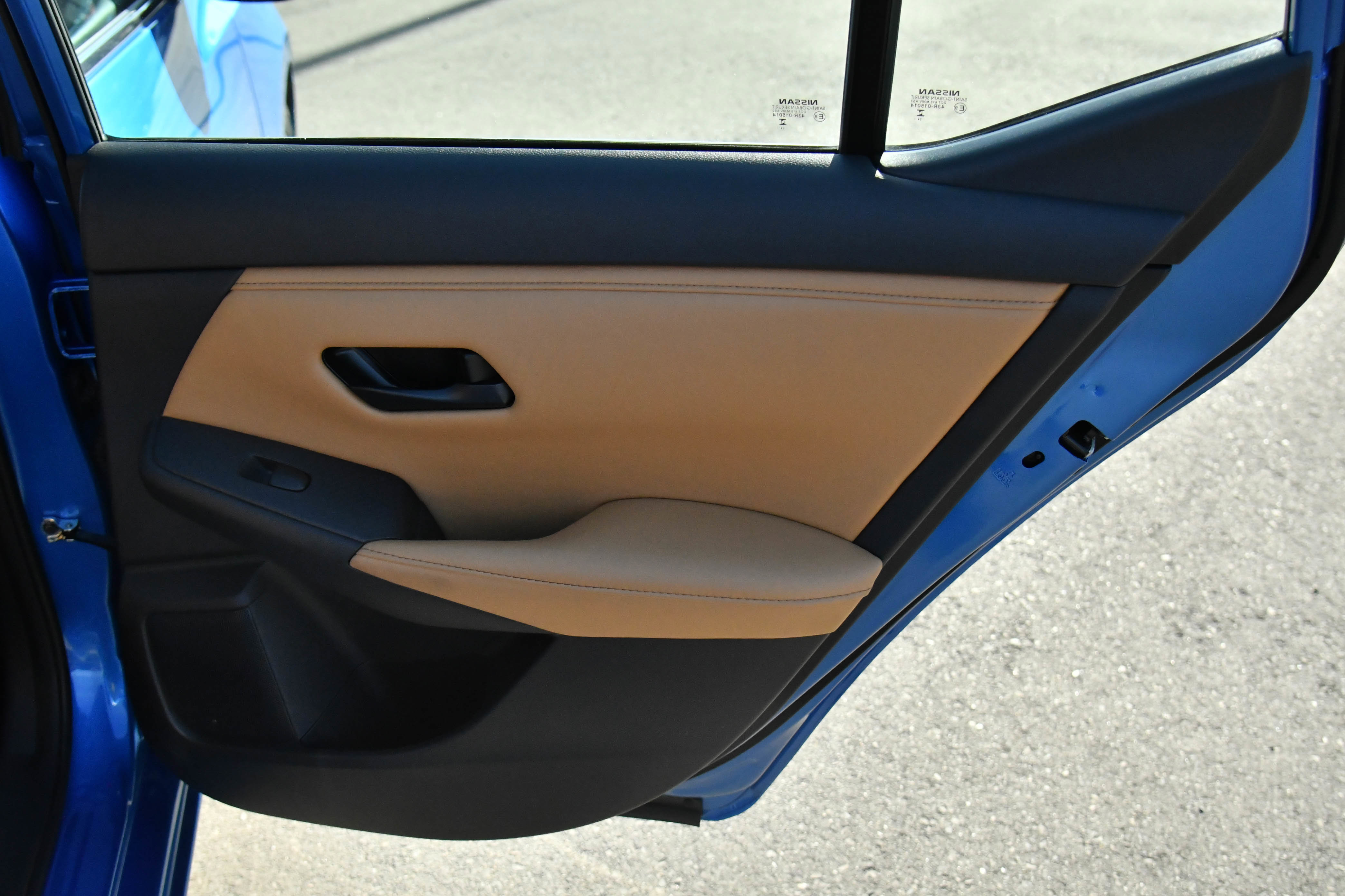 Used 2025 Nissan Sentra SV w/ SV Premium Package FWD image 42