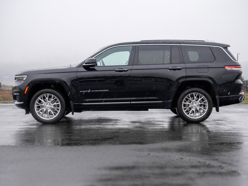 Used 2021 Jeep Grand Cherokee L Summit w/ Luxury Tech Group V image 6