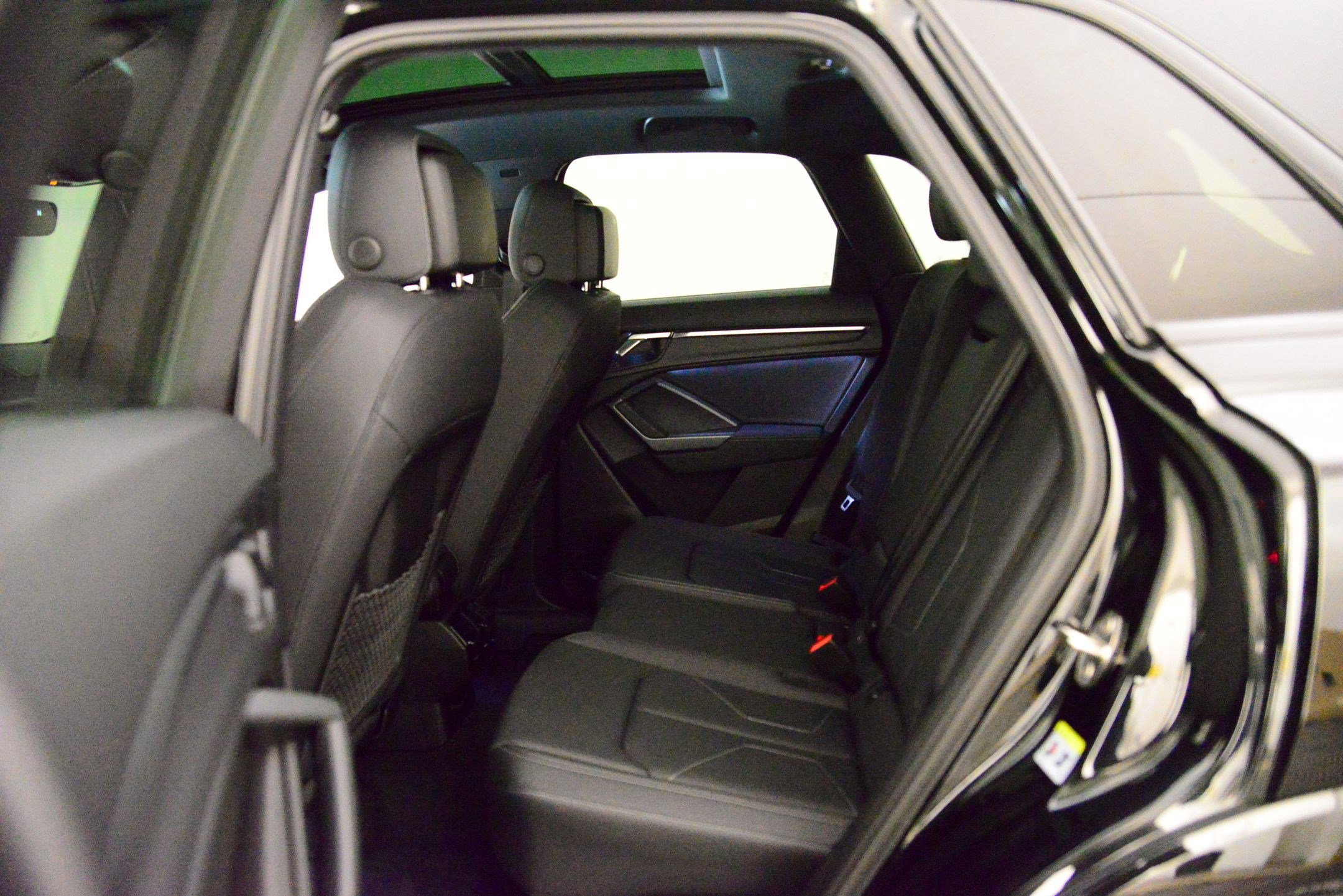 Certified 2025 Audi Q3 2.0T Premium w/ Convenience Package image 11