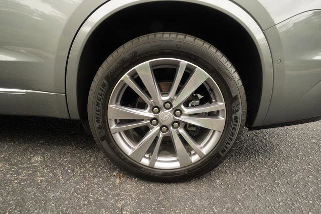 Used 2024 Cadillac XT6 Premium Luxury w/ Technology Package FWD image 41
