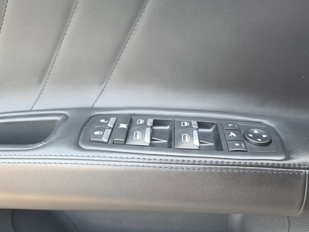Used 2022 Maserati Ghibli Modena Q4 AWD/4WD image 25