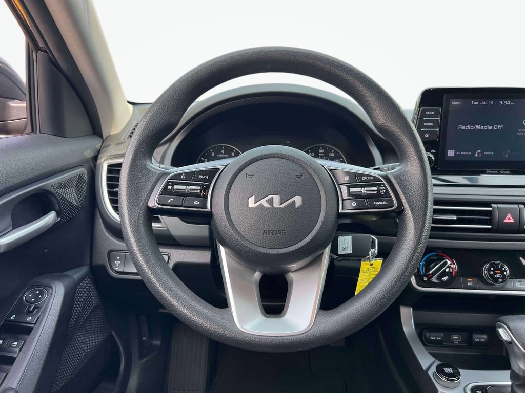Certified 2023 Kia Seltos LX AWD/4WD image 14
