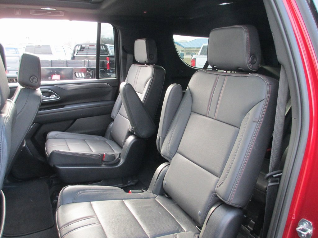 Used 2023 Chevrolet Suburban RST w/ Luxury Package image 20