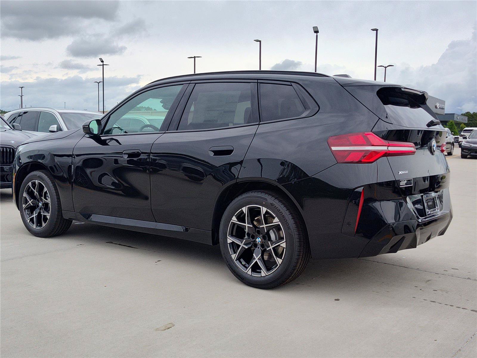New 2026 BMW X3 xDrive30i w/ M Sport Package AWD/4WD image 3