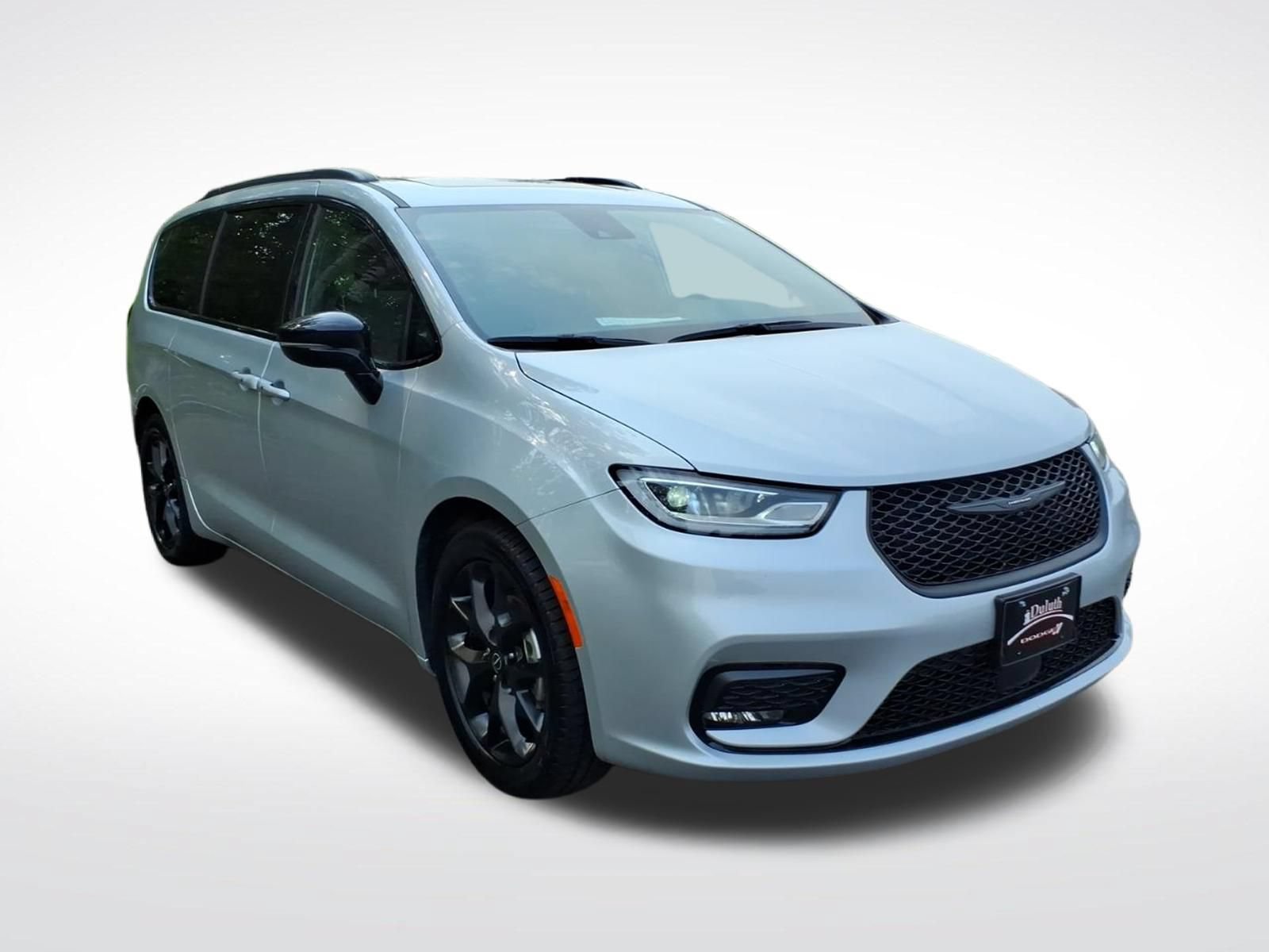 Used 2026 Chrysler Pacifica Limited w/ S Appearance Package FWD image 8