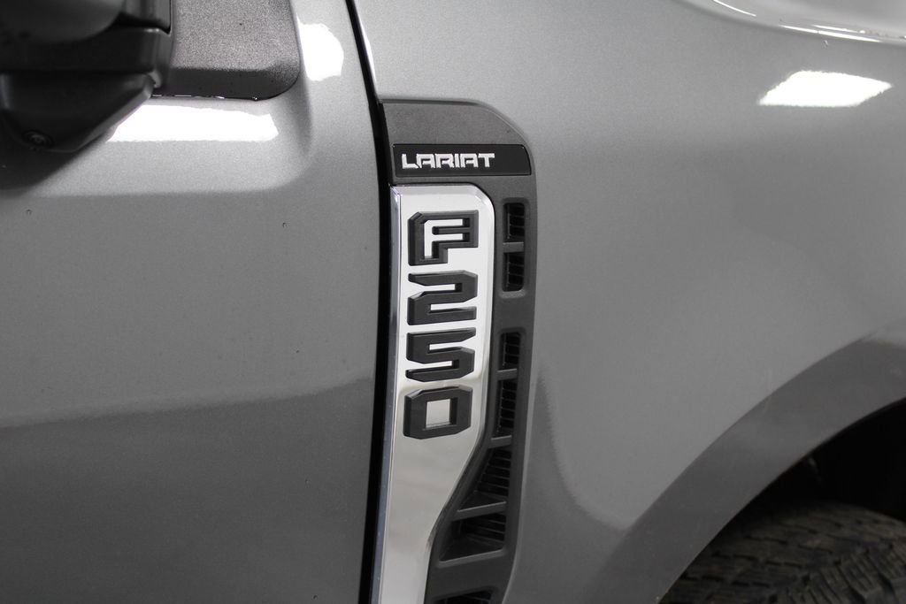 New 2026 Ford F250 Lariat w/ Chrome Package image 11