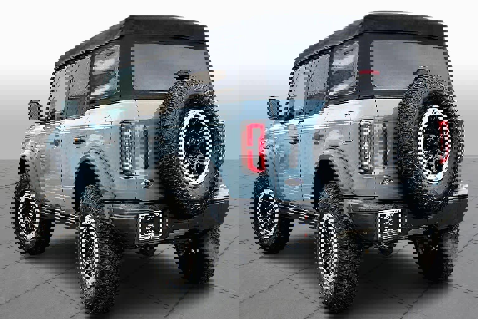 Used 2021 Ford Bronco Badlands image 11