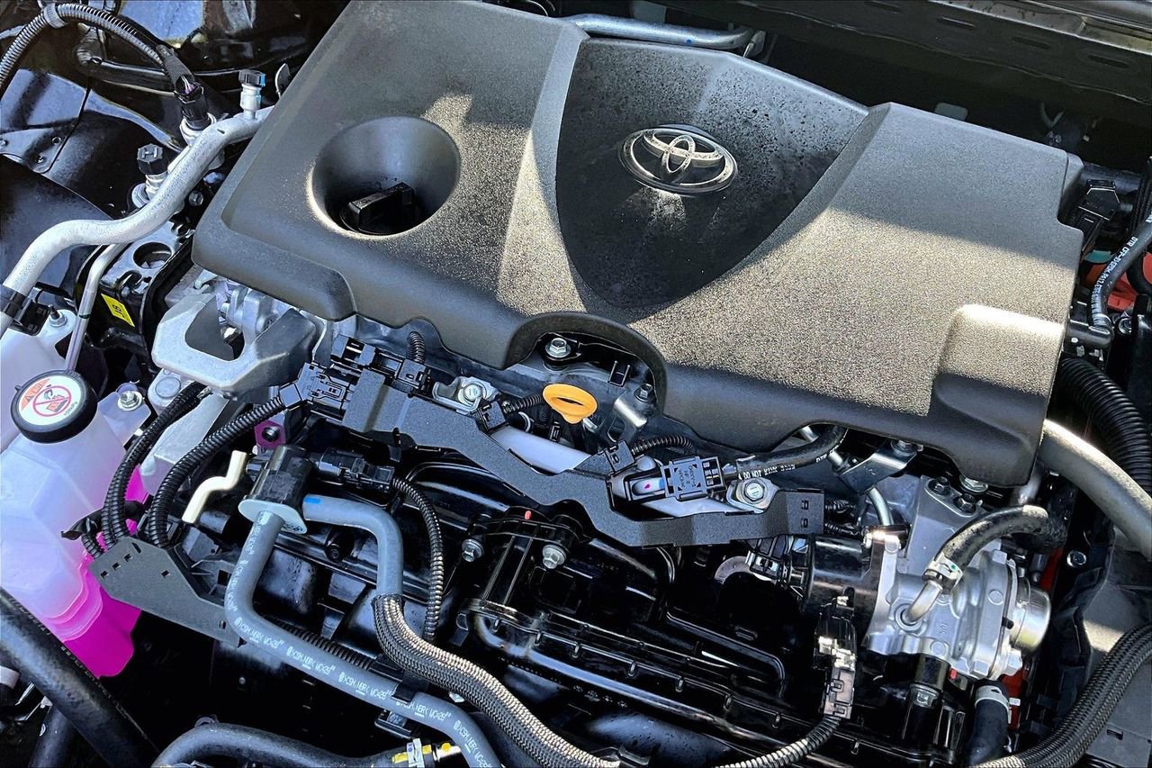 Used 2026 Toyota Camry SE AWD/4WD image 31