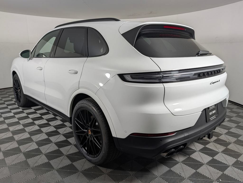 New 2026 Porsche Cayenne S AWD/4WD image 3