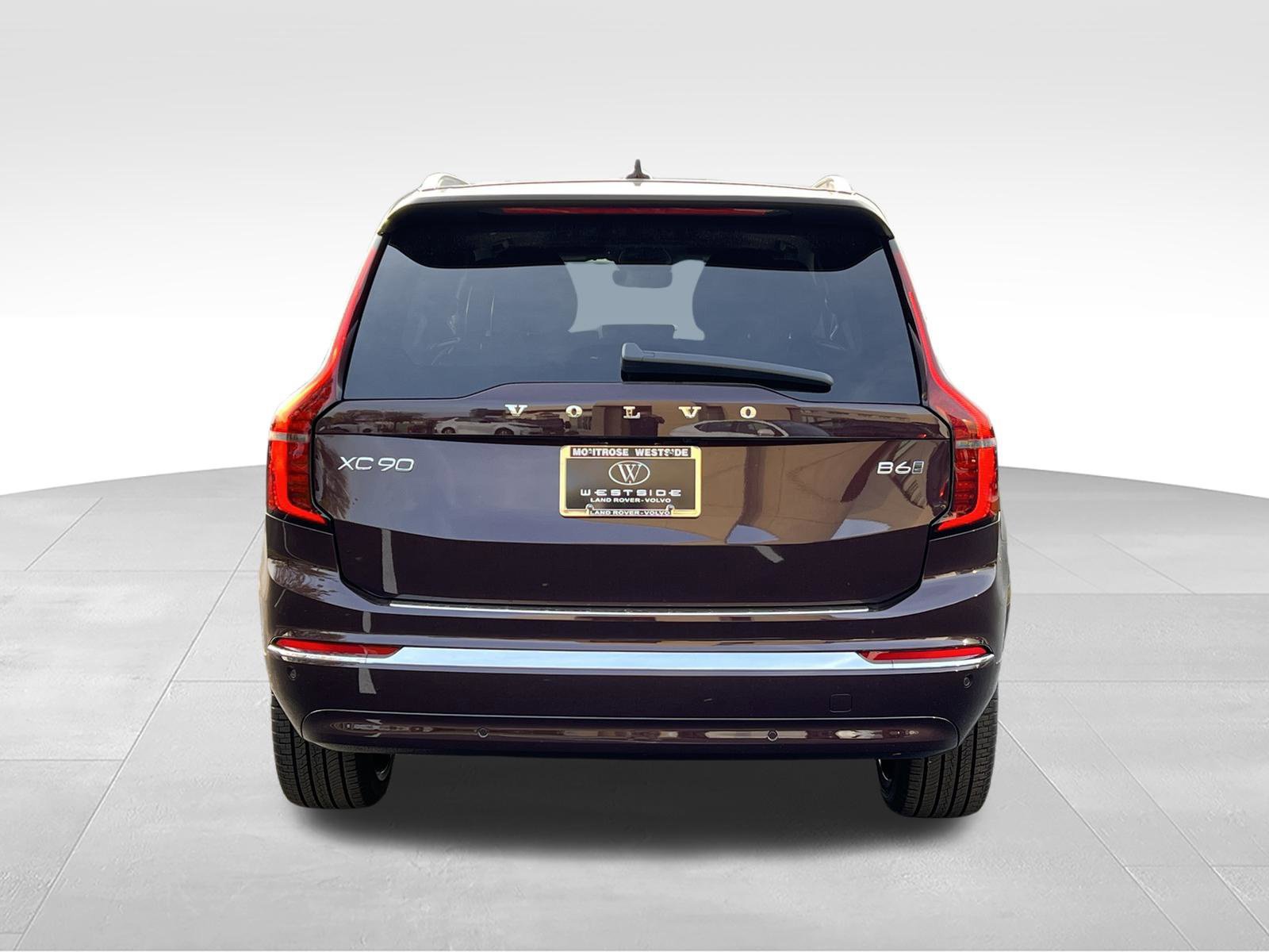 New 2026 Volvo XC90 B6 Plus w/ Protection Package Premier AWD/4WD image 4