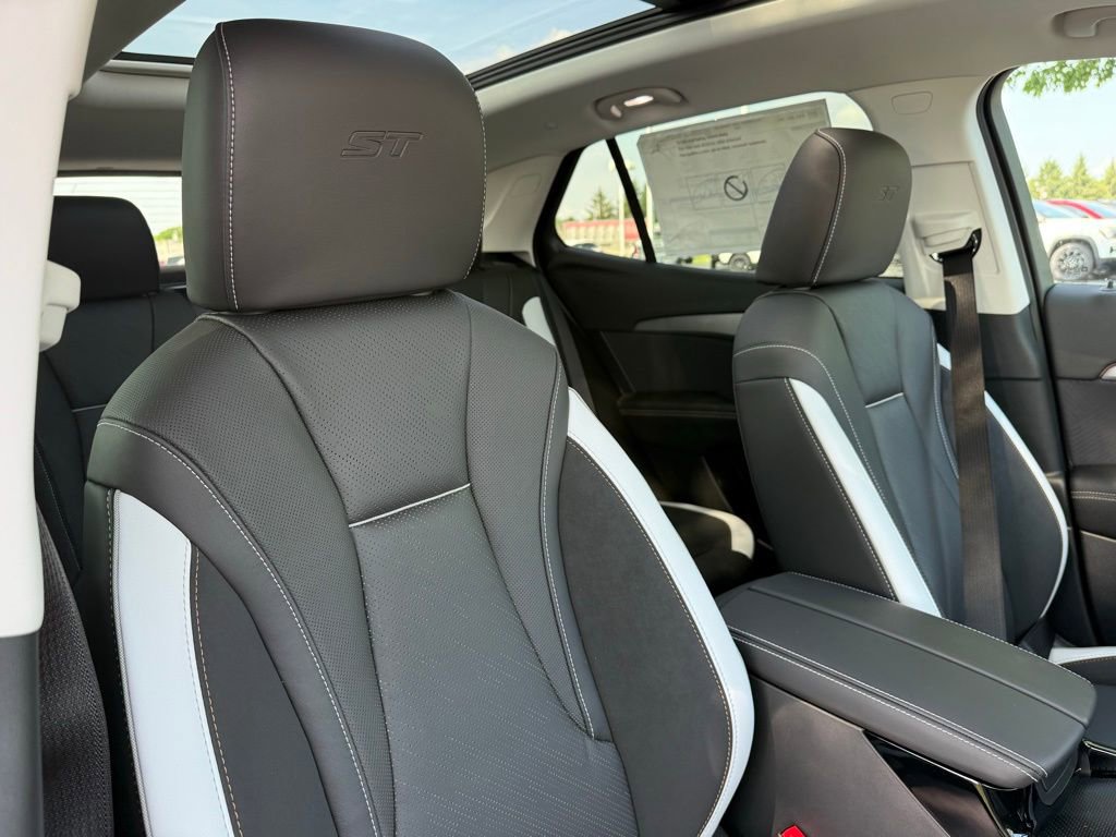 New 2025 Buick Envision Sport Touring image 30