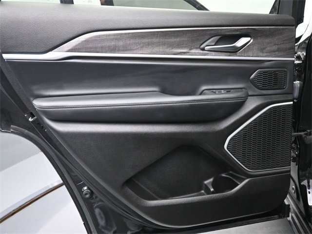 Used 2021 Jeep Grand Cherokee L Limited w/ Trailer Tow Group (B) image 14