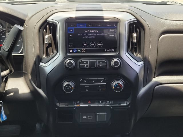 Used 2020 Chevrolet Silverado 1500 LT AWD/4WD image 23