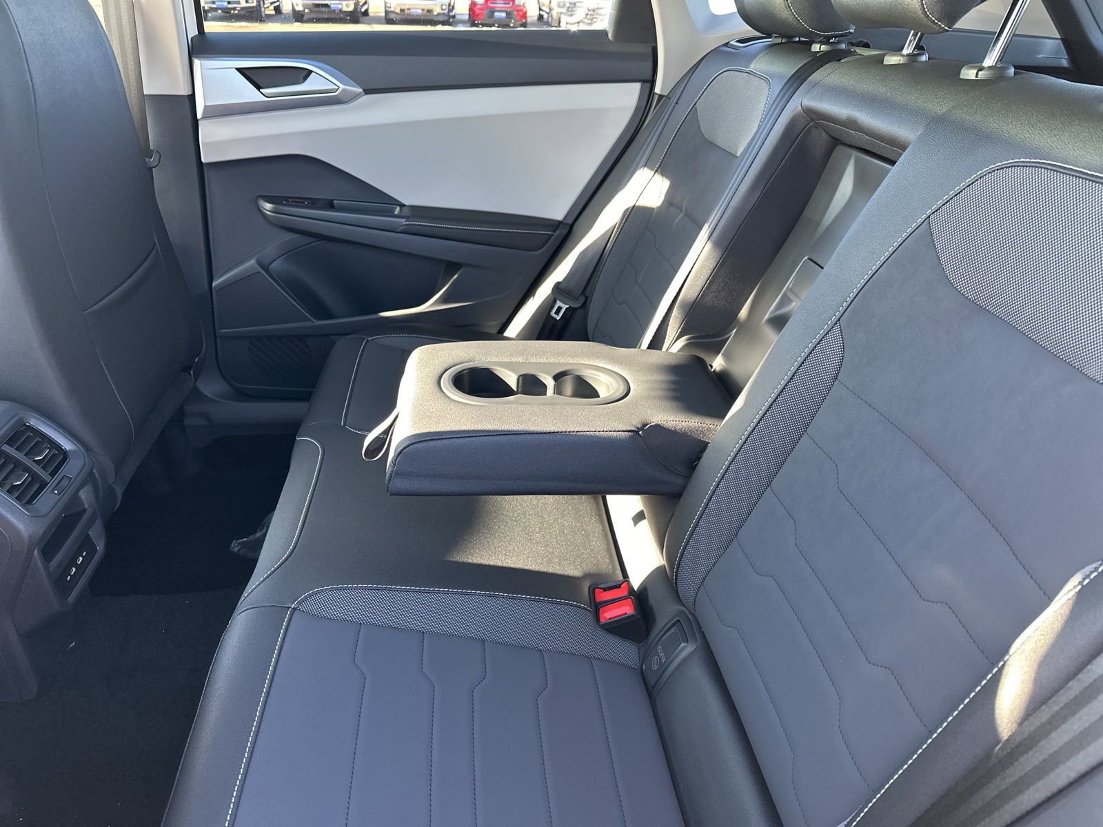 New 2026 Volkswagen Taos SE image 20