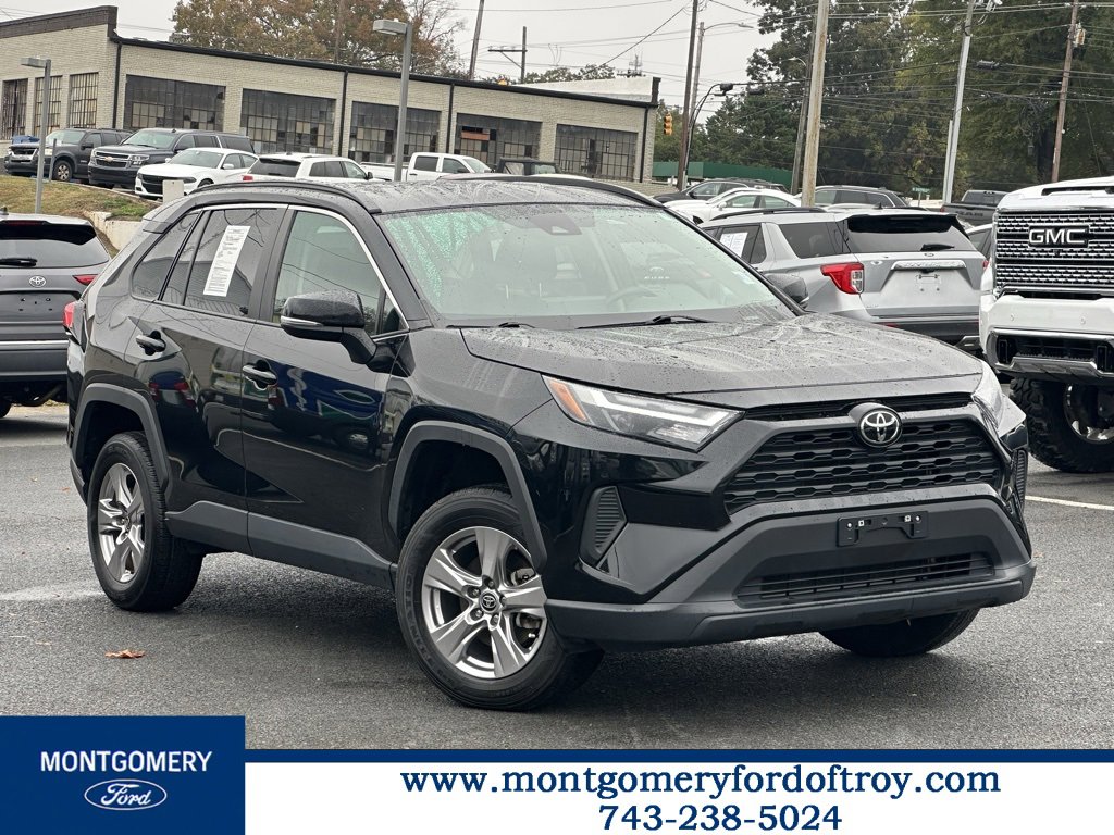 Used 2023 Toyota RAV4 XLE video 1