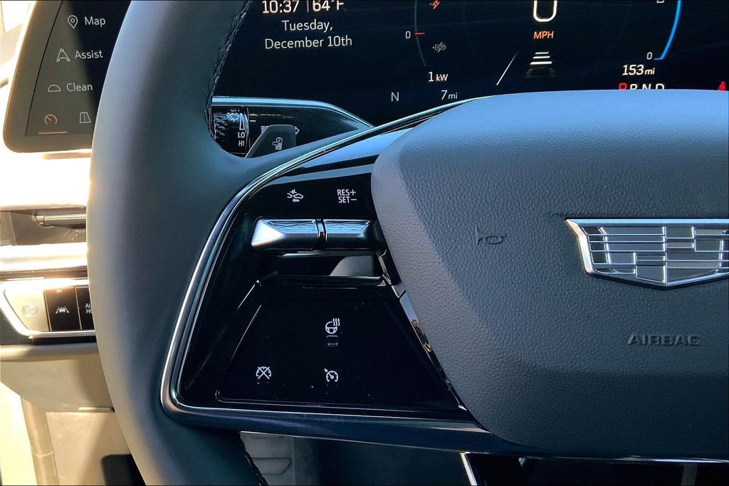 New 2025 Cadillac Lyriq Luxury image 24