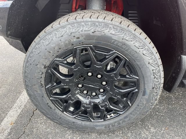 New 2025 GMC Hummer EV 2X w/ LPO, Cargo Utility Package AWD/4WD image 10