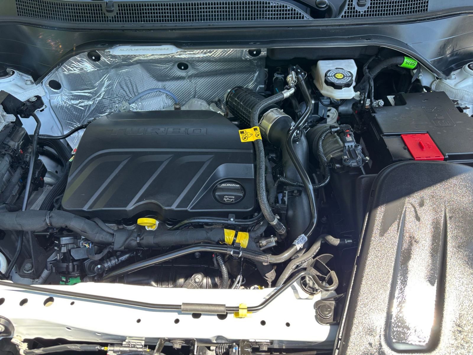 Used 2025 Chevrolet Trax LT FWD image 27