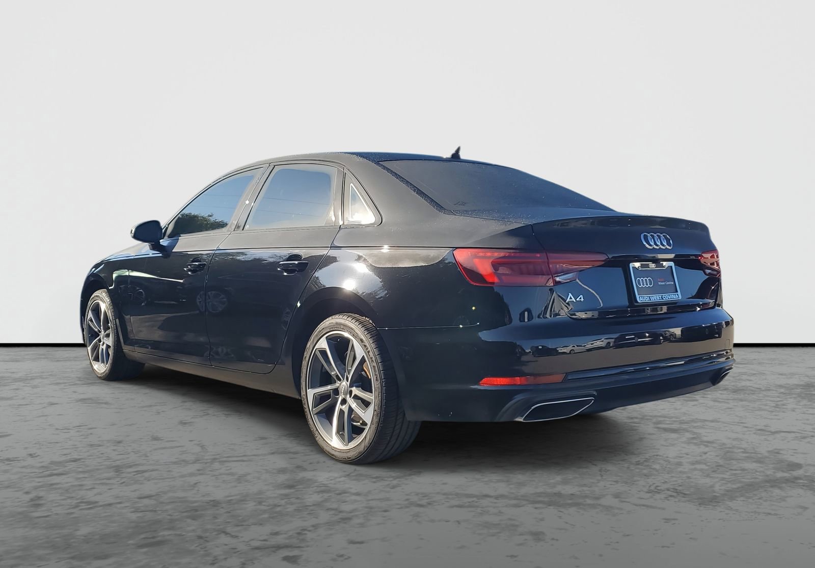Used 2019 Audi A4 2.0T Premium image 3