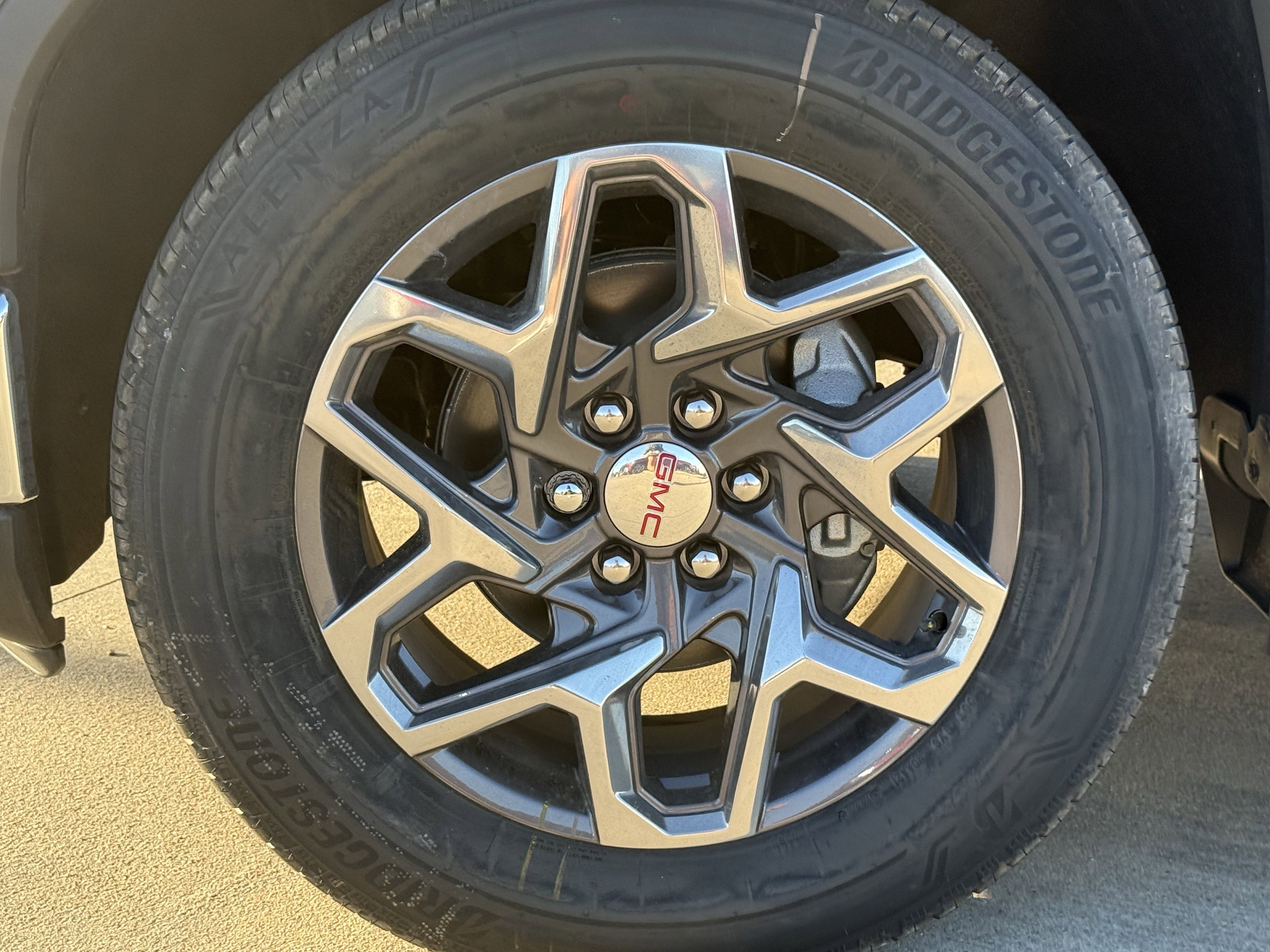 New 2026 GMC Sierra 1500 SLT image 9