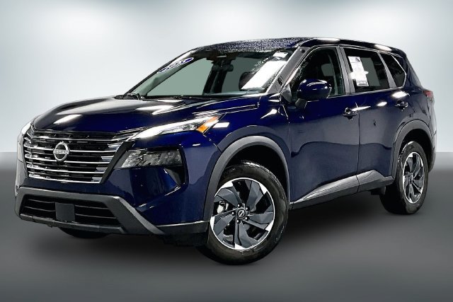 Used 2025 Nissan Rogue SV AWD/4WD image 3